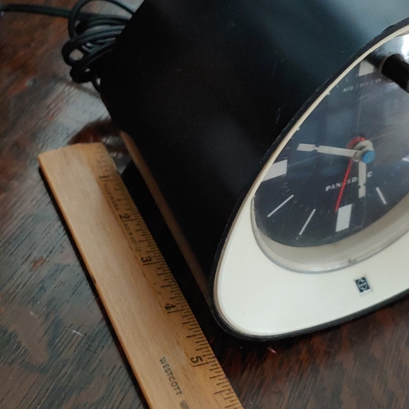 Vintage Panasonic AM Working Clock - Picture 10 of 11